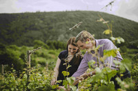 Barbara und Josef Wollschied arbeiten Hand in Hand.